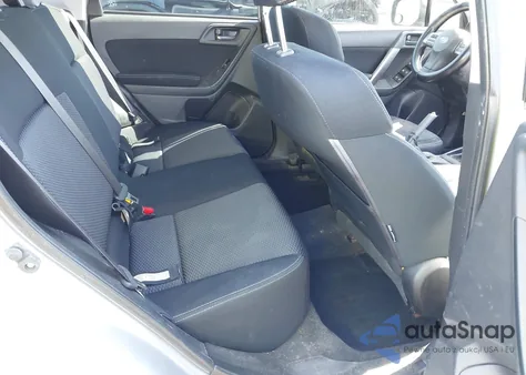 2015 Subaru Forester 2.5I z USA, uszkodzony, nr VIN JF2SJAAC4FG451373